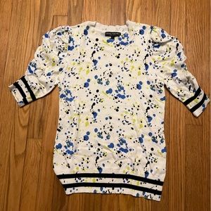 White s/s crew sweater with paint splatter design NWOT